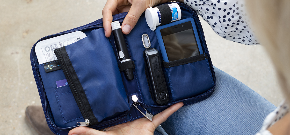 Omnipod - open accessories bag