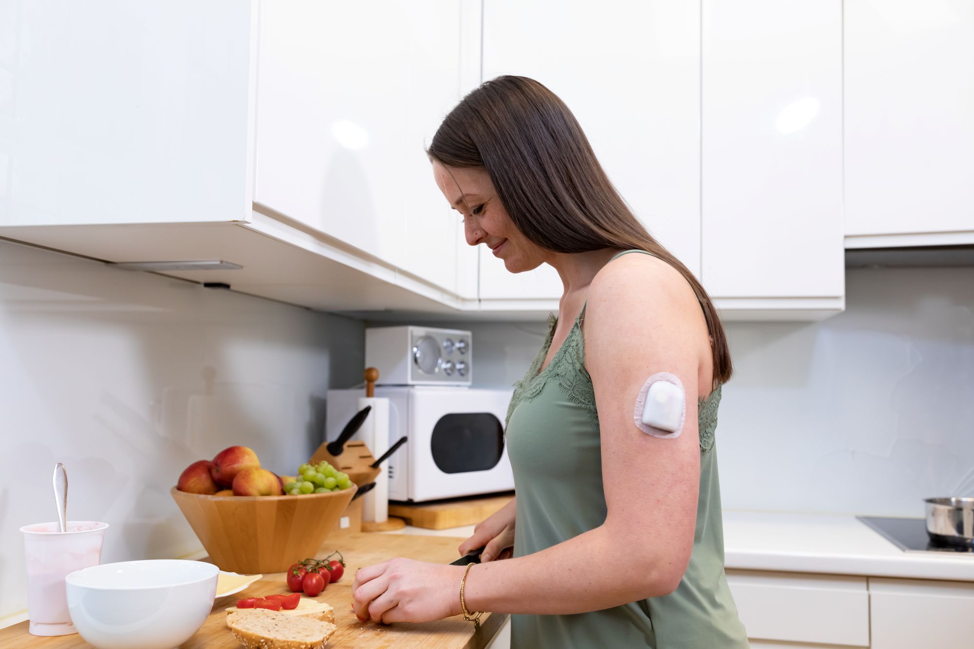 Podder, preparing food in the kitchen