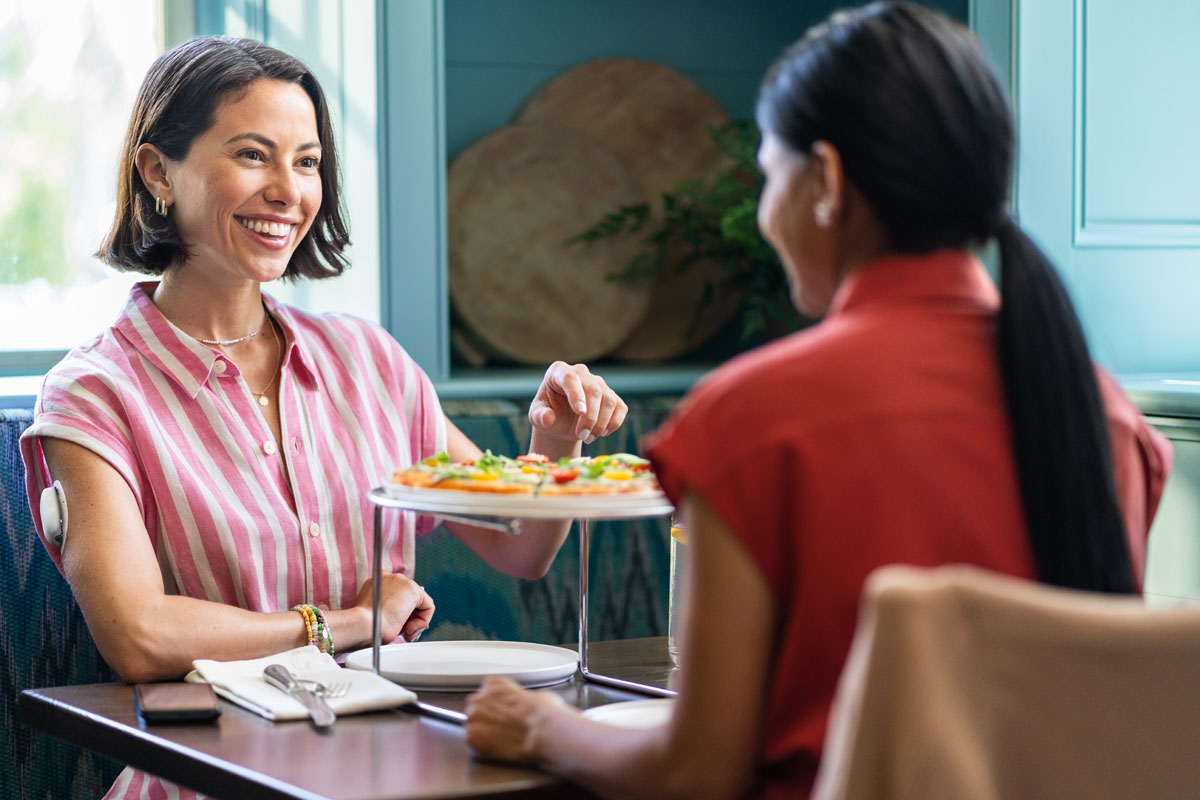 Two women at a cafe 