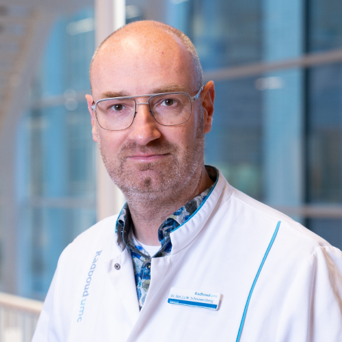 Headshot of Dr. Bas Schouwenberg