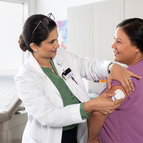 hcp placing pod on patient