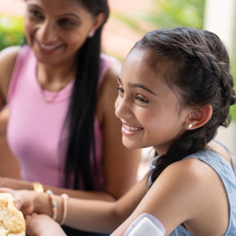 mother and daughter omnipod 5